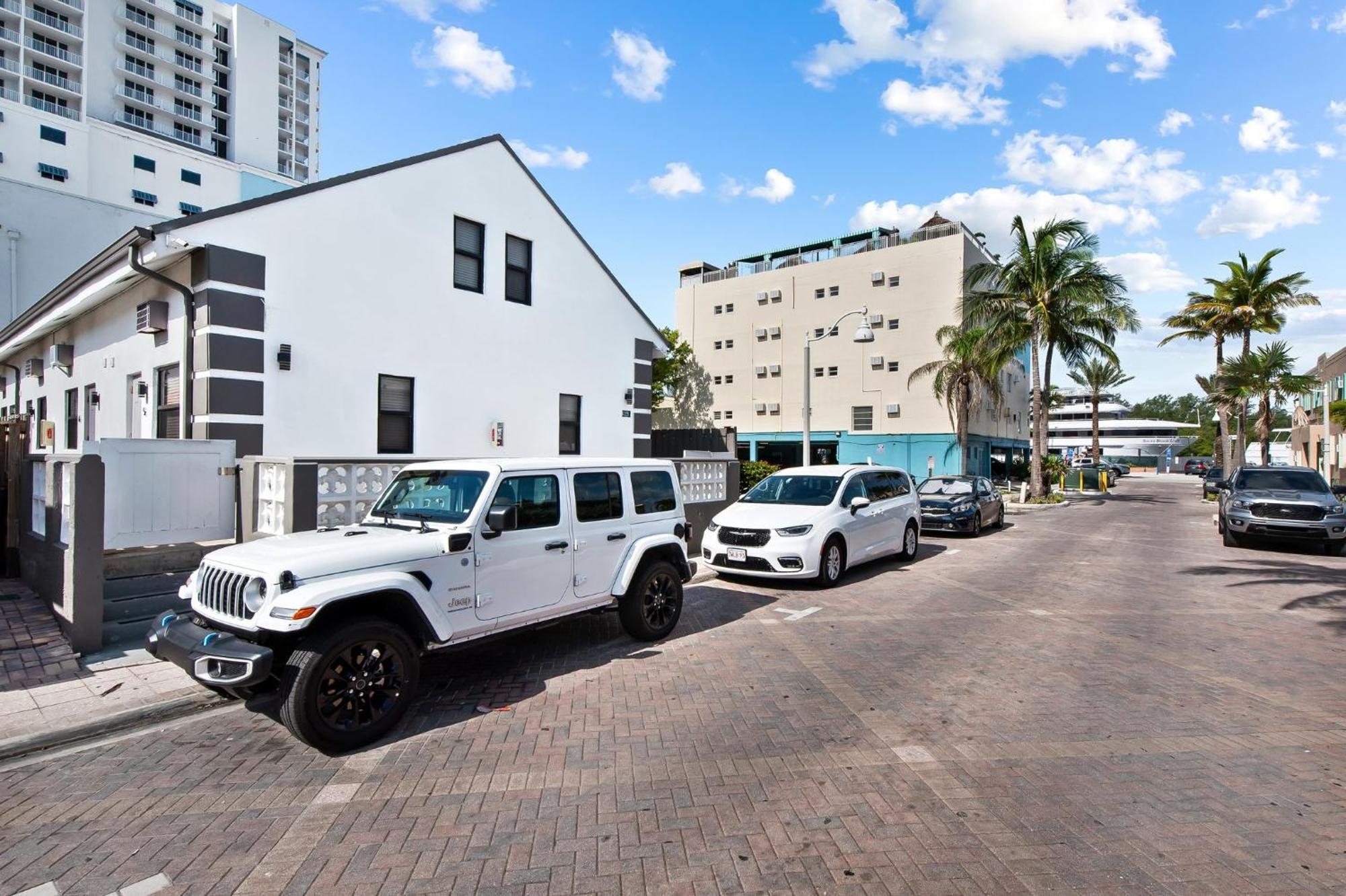 Modern Deluxe Loft Hollywood Beach Unit # 8 Apartment Exterior photo